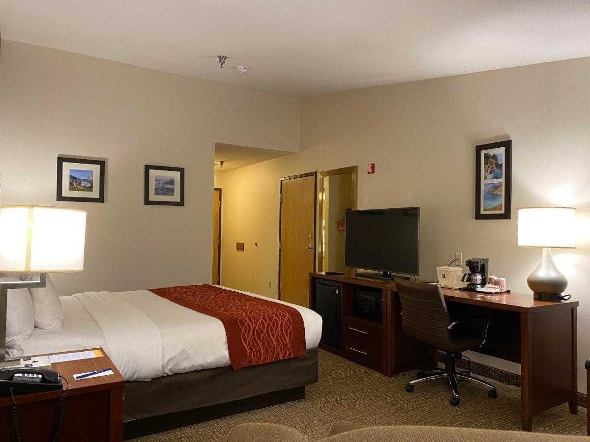 Comfort Inn Marina On The Monterey Bay Exterior foto
